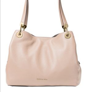 Michael Kors
Raven Pebble Leather Tote